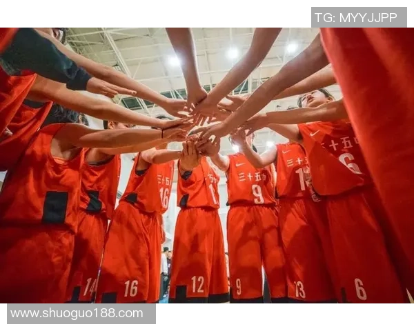 清华附中与北京四中耐克高中精彩对决录像回顾与分析